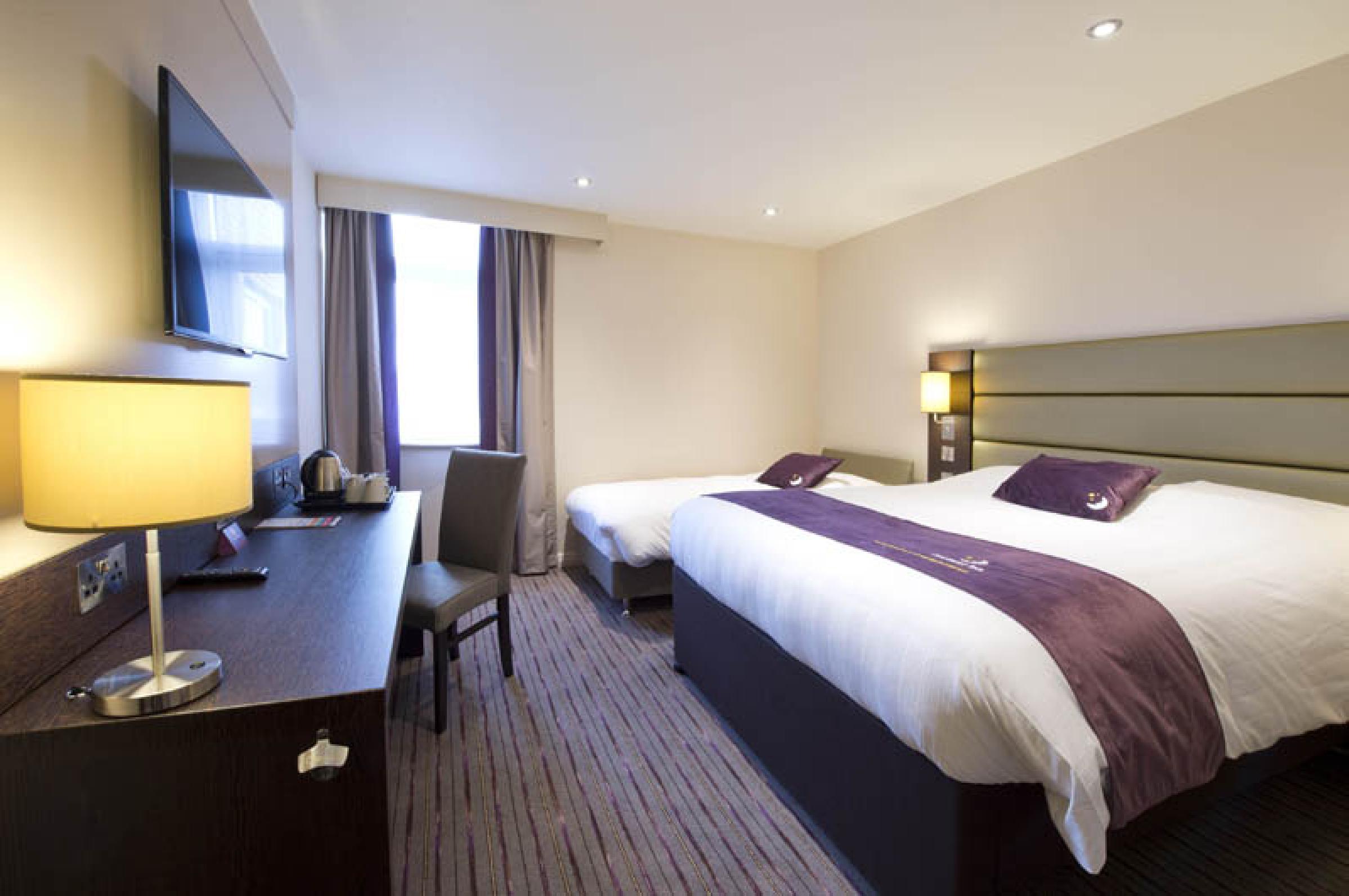 Premier Inn Glasgow Braehead Zewnętrze zdjęcie