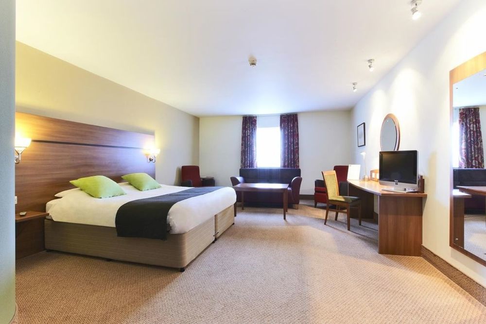 Premier Inn Glasgow Braehead Zewnętrze zdjęcie