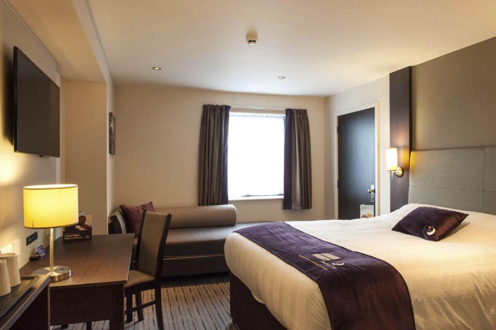 Premier Inn Glasgow Braehead Zewnętrze zdjęcie