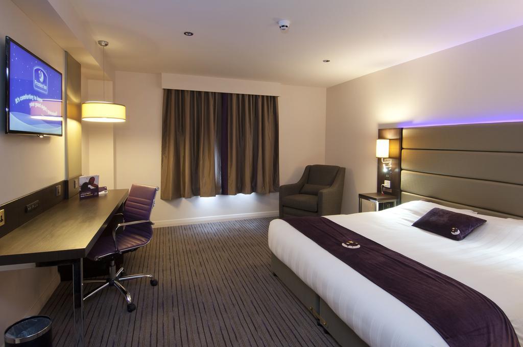 Premier Inn Glasgow Braehead Zewnętrze zdjęcie