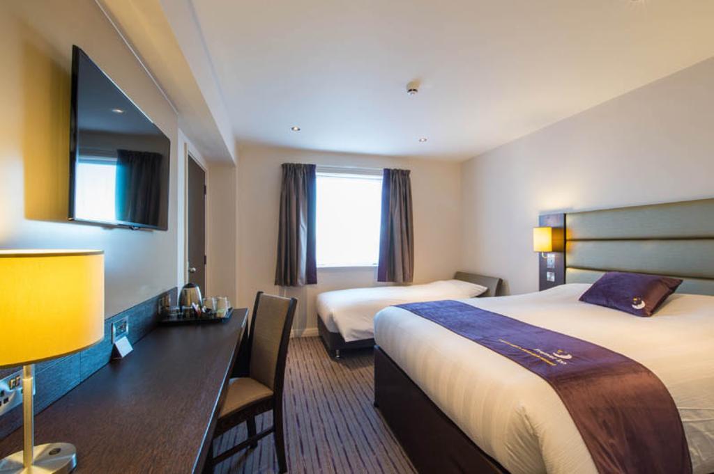 Premier Inn Glasgow Braehead Zewnętrze zdjęcie
