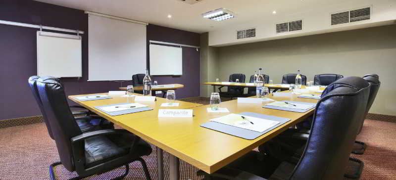 Premier Inn Glasgow Braehead Zewnętrze zdjęcie